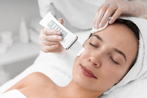 Szkolenie Specjalistyczne: Mezoterapia bezigłowa oraz peeling kawitacyjny